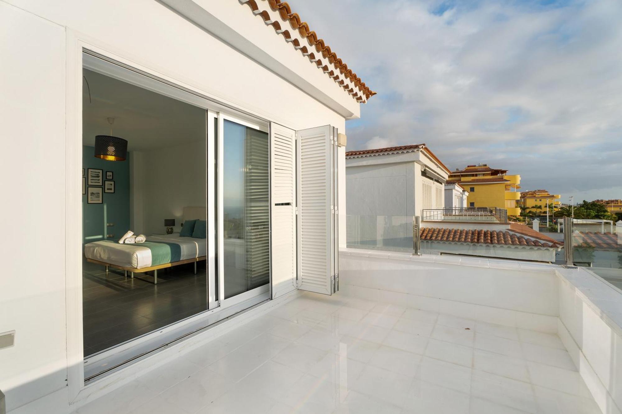 Espectacular Villa Aurora By Paramount Holidays Puerto de Santiago  Bagian luar foto